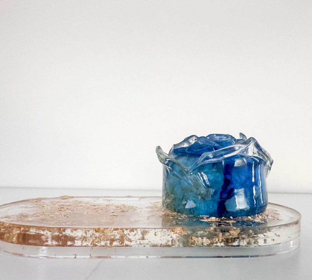 Plateau en résine de rose bleue éternelle fait à la main