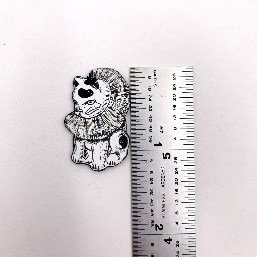 Vintage Cat with Ruff Pin