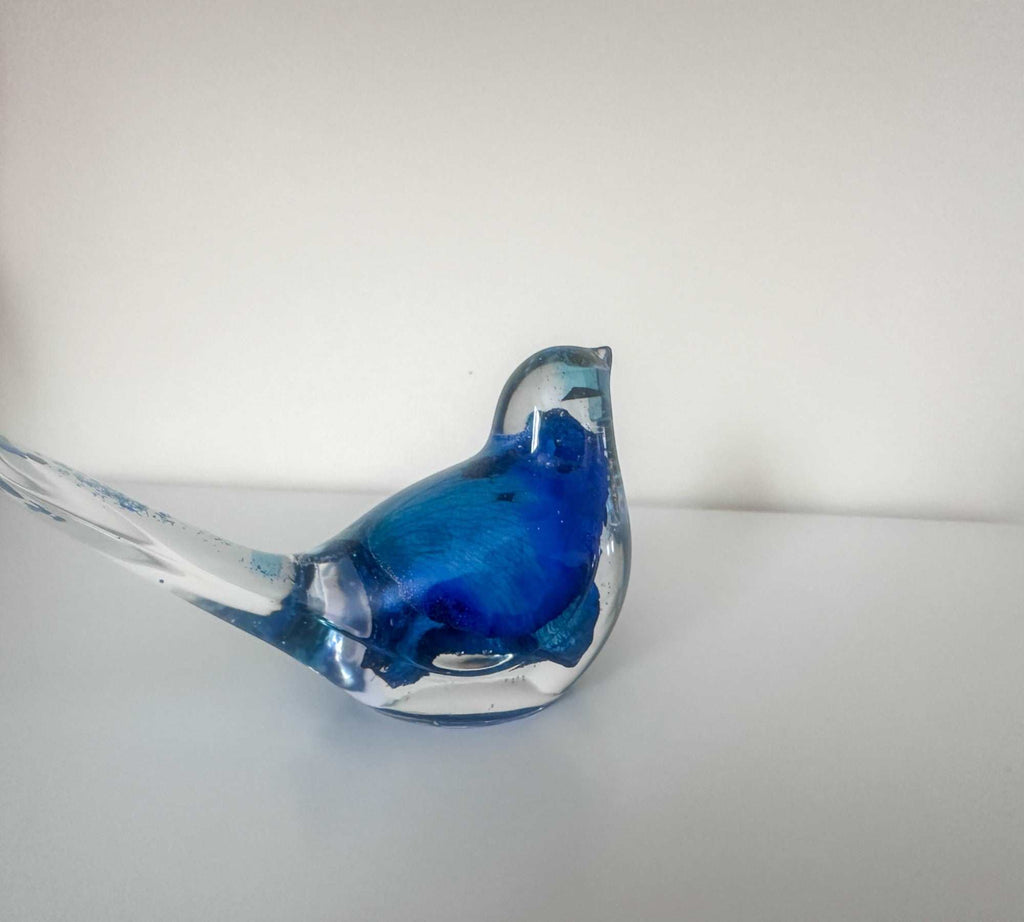 Oiseaux chanteurs azur de sérénité - Grand oiseau en résine fait main en forme de rose bleue