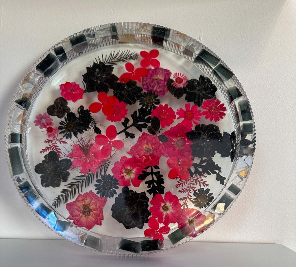 Plateau en résine Midnight Bloom - Décor artisanal en fleurs pressées