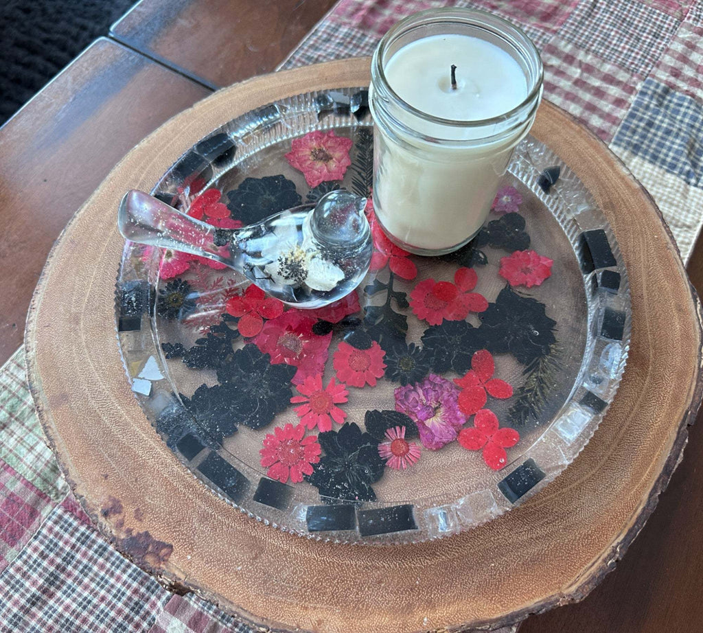 Plateau en résine Midnight Bloom - Décor artisanal en fleurs pressées