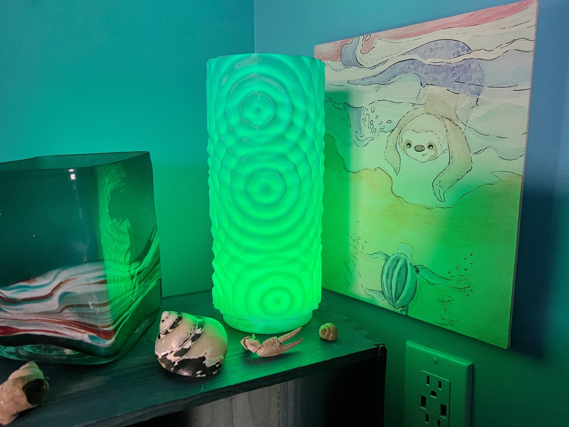 Lampe phosphorescente à effet ondulant sur l'eau – Une touche océanique fascinante 