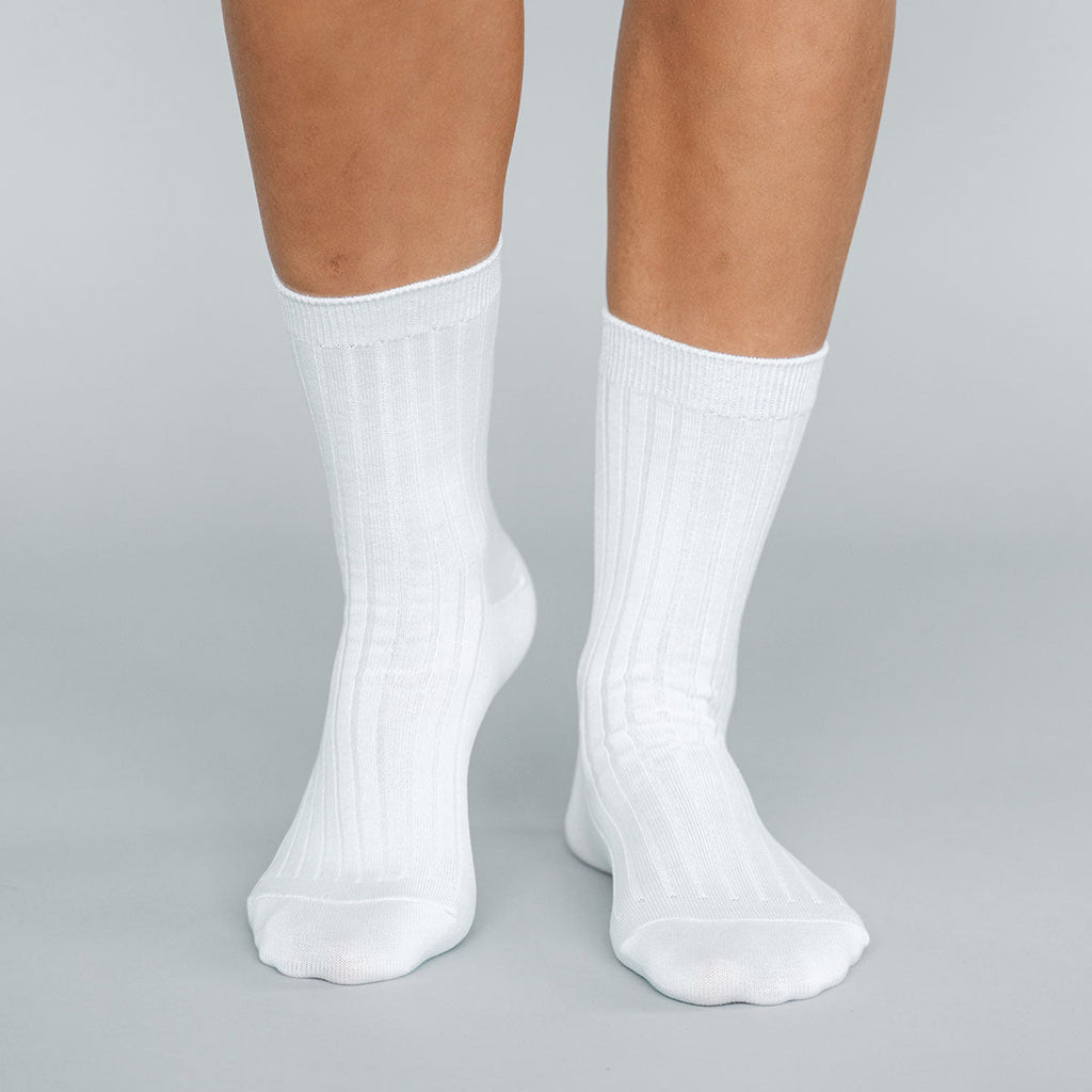 Chaussettes blanches classiques Le Bon Shoppe pour elle