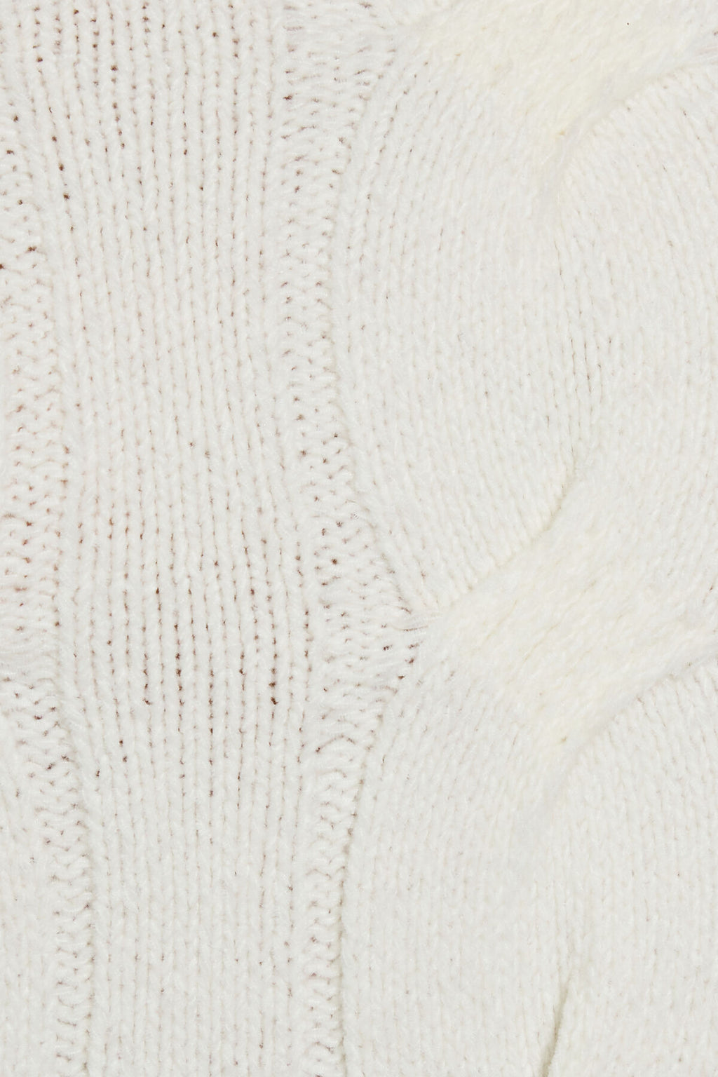 Pull court à col rond et torsadé