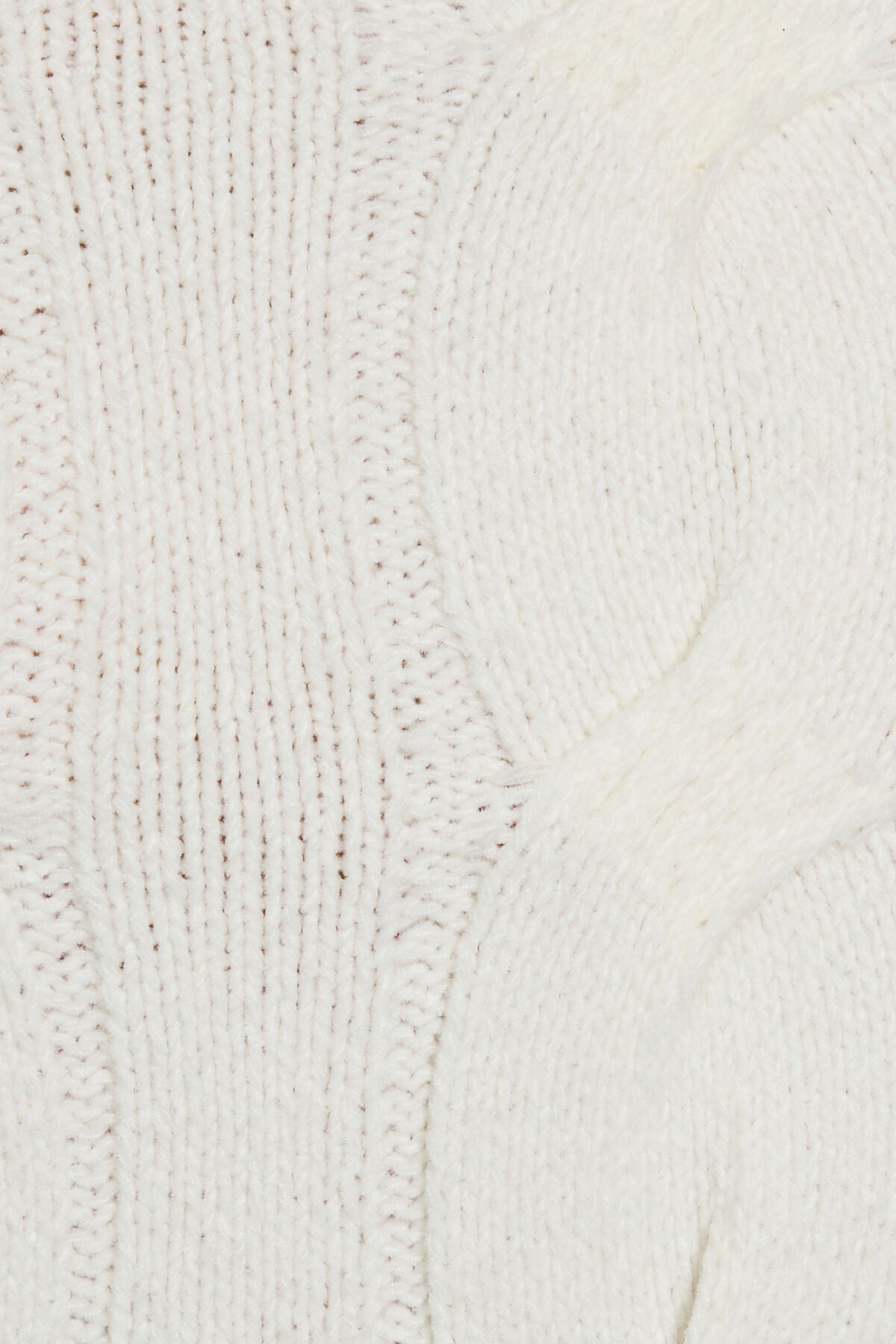 Pull court à col rond et torsadé