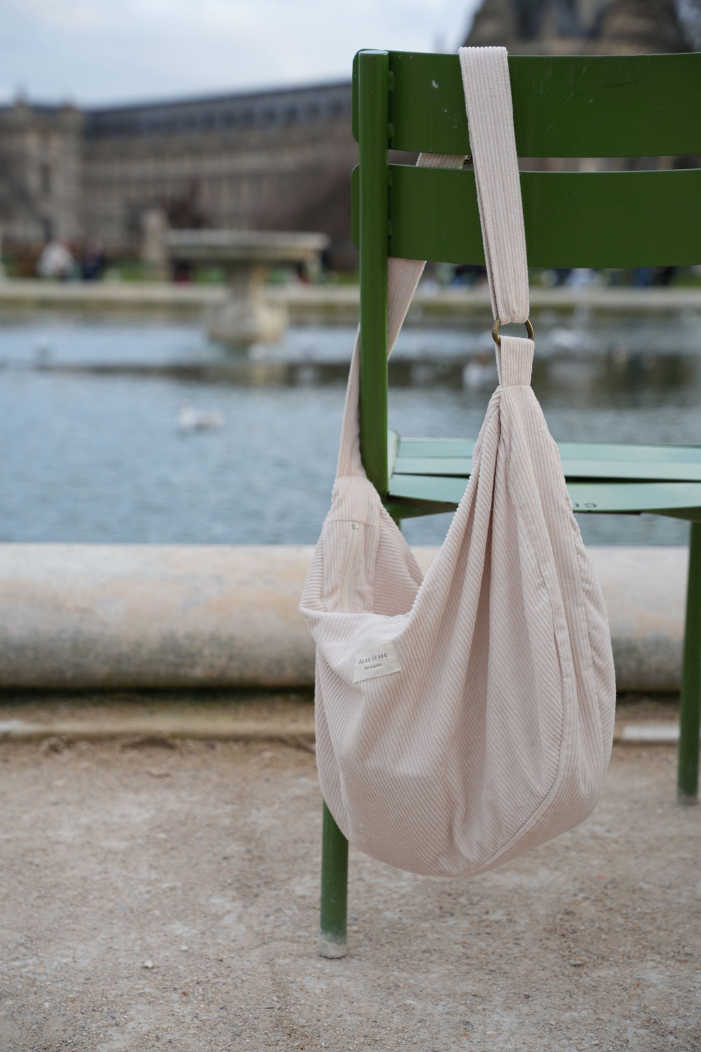 Corduroy Croissant Bag - Adjustable Shoulder Strap & Zipper Closure