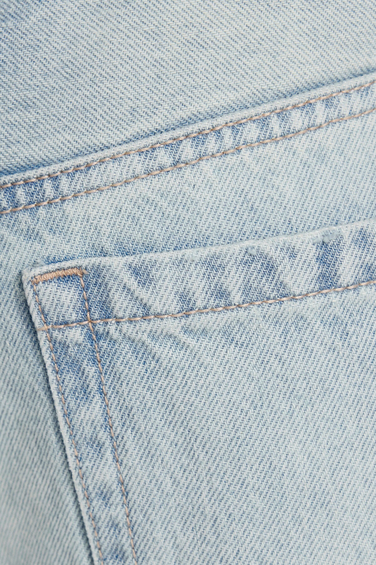 Low Rise Baggy Jeans