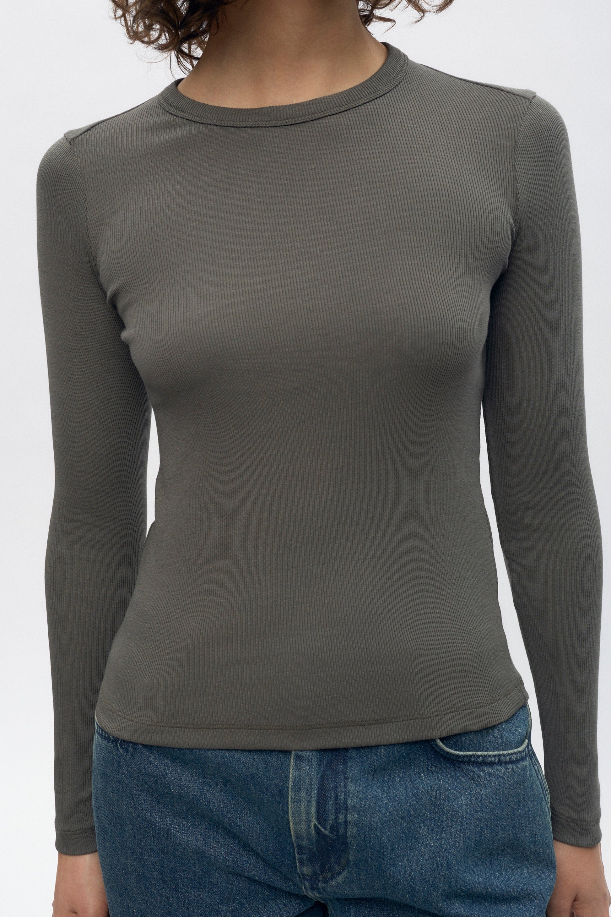 T-shirt à manches longues côtelé ajusté pour femme