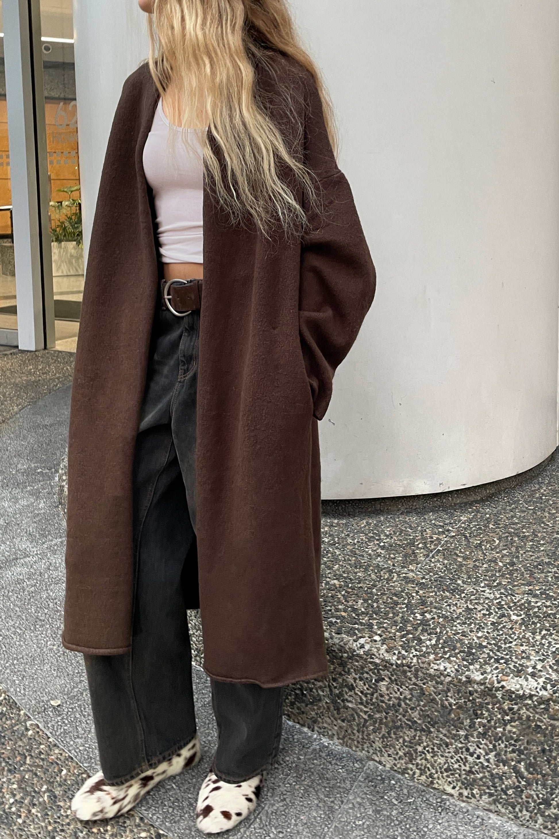 CARDIGAN LONG ET CONFORTABLE, OUVERT SUR LE DEVANT