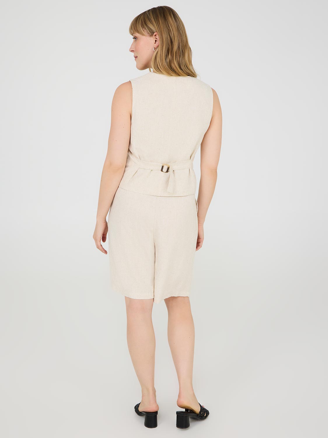 Gilet en lin boutonné