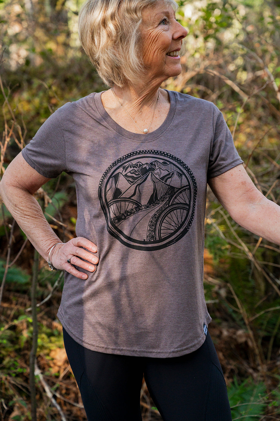 BIKE WORLD - T-shirt écologique pour femmes - Brun chiné