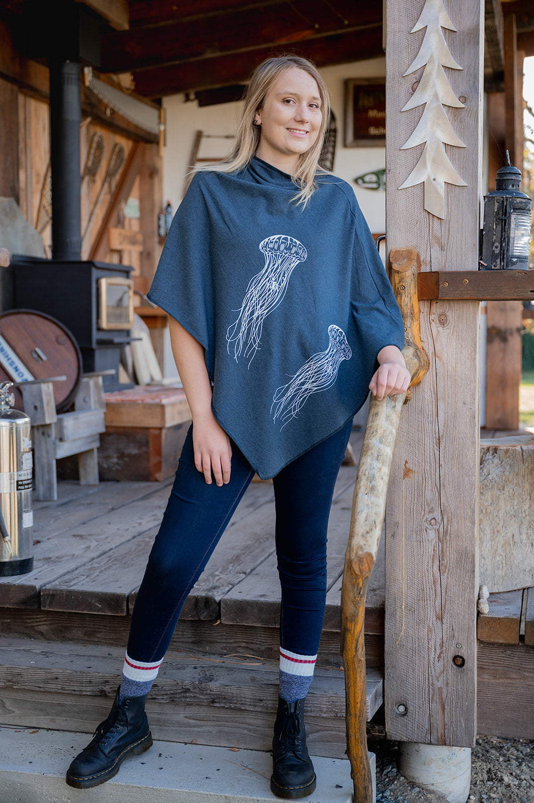 Poncho Heather Lake avec imprimé de méduses