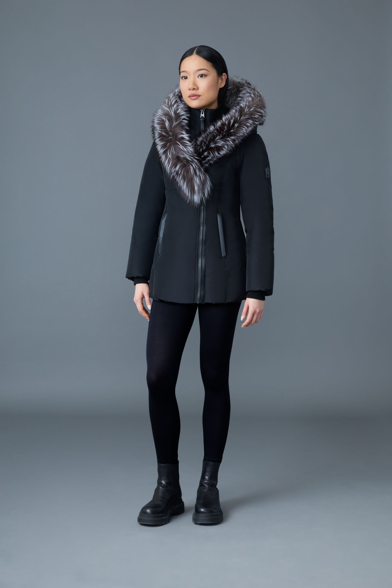 Manteau en duvet ADALI avec fourrure de renard argenté Signature Mackage Collar