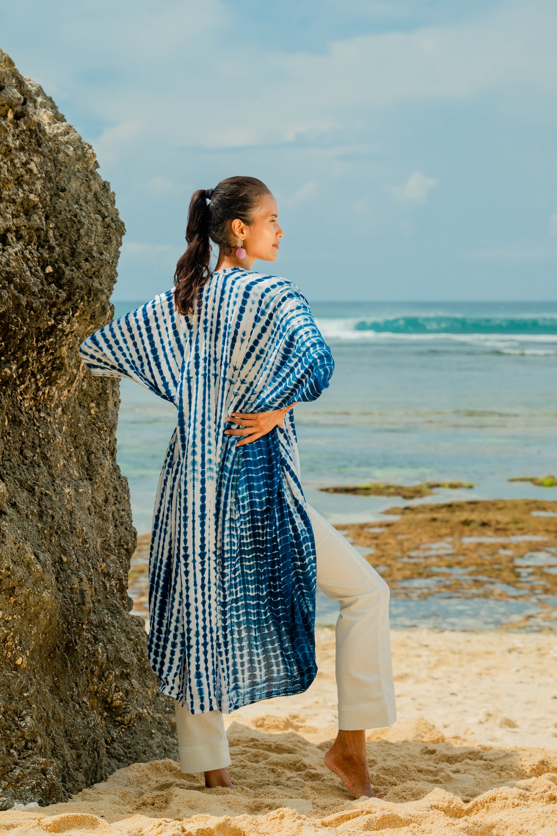 Bone Tie Dye Kimono- Navy & White
