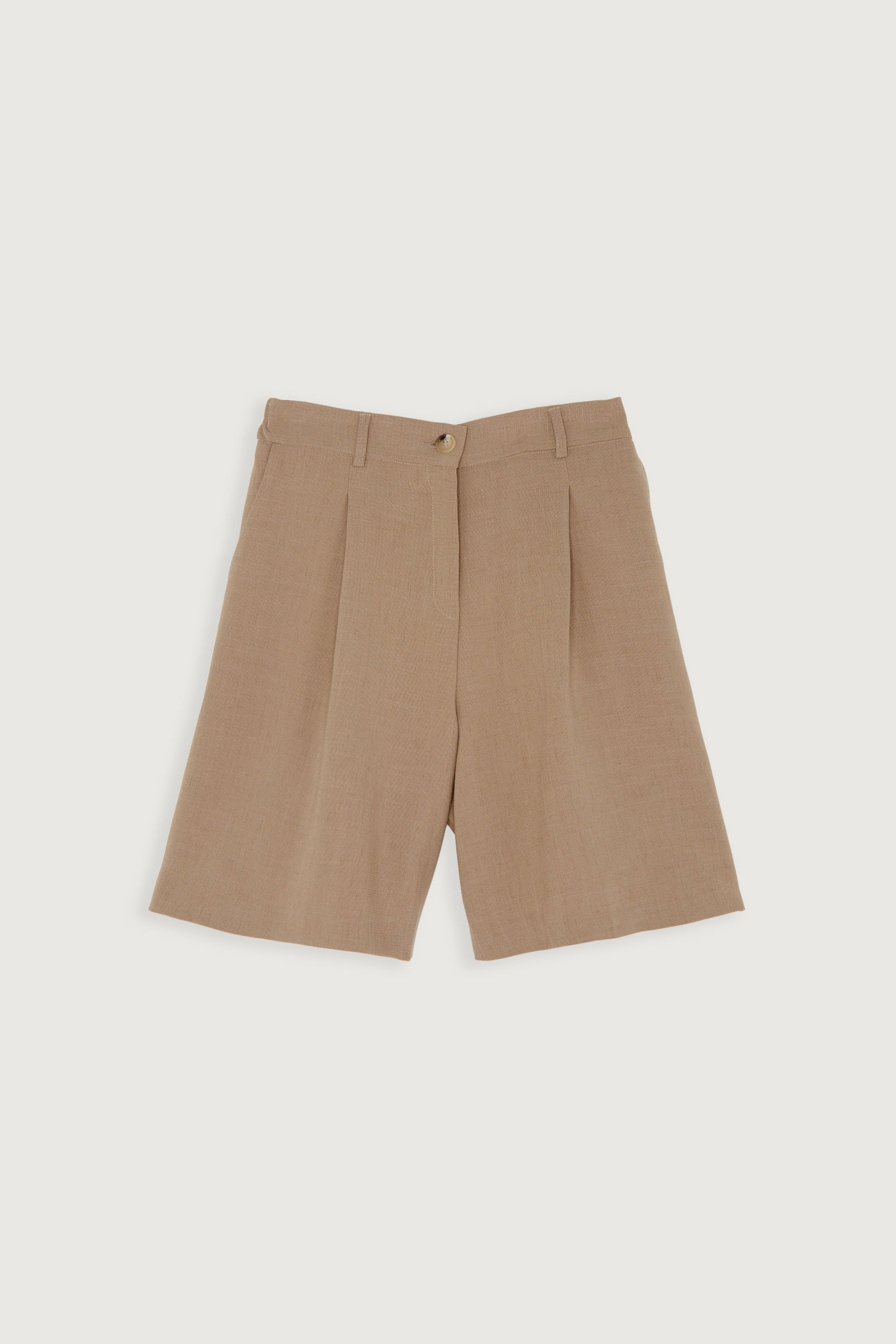 SINGLE PLEAT SHORT