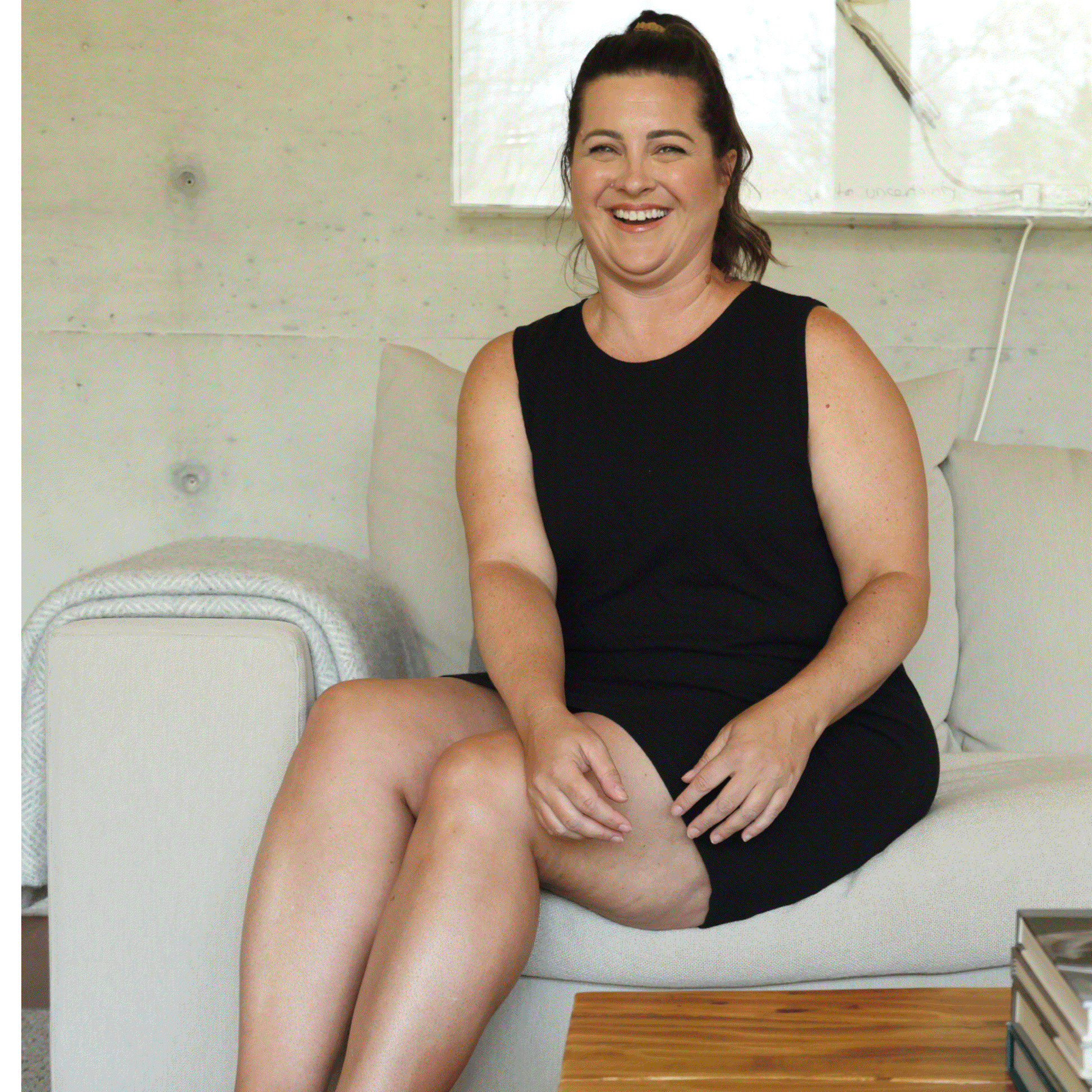 Robe de nuit rafraîchissante Simone — La robe magique pour les nuits chaudes et les journées fraîches