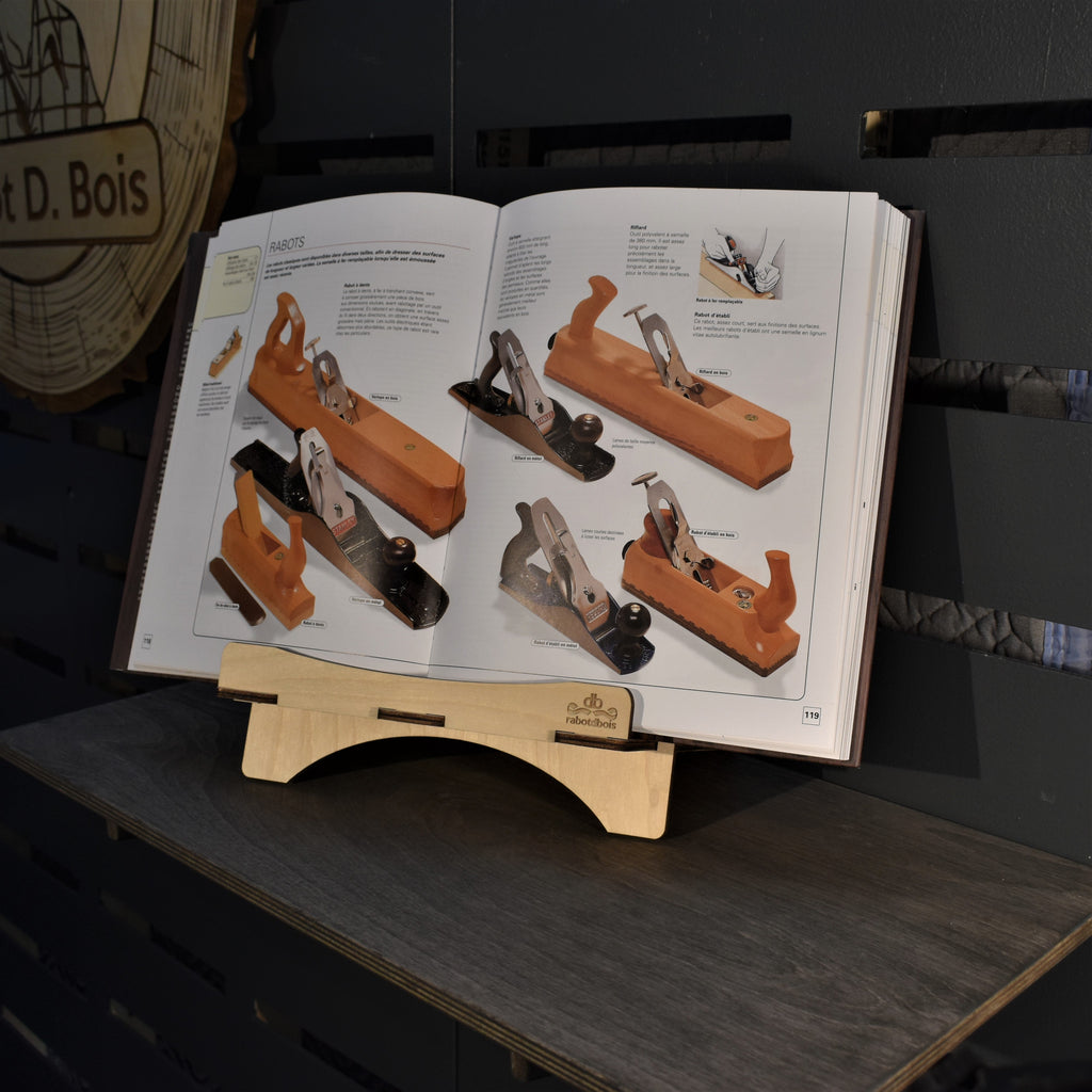 Recipe Book Stand 'd-Poser'