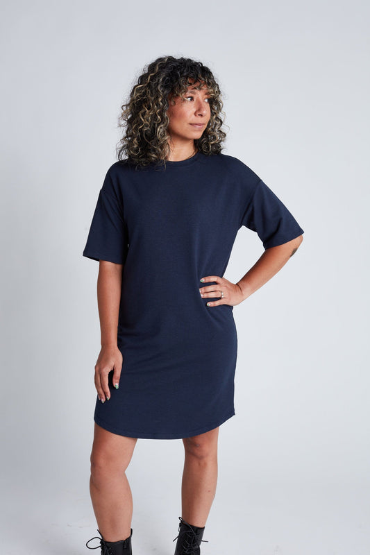 Relaxed Three-Quarter Dress in Navy