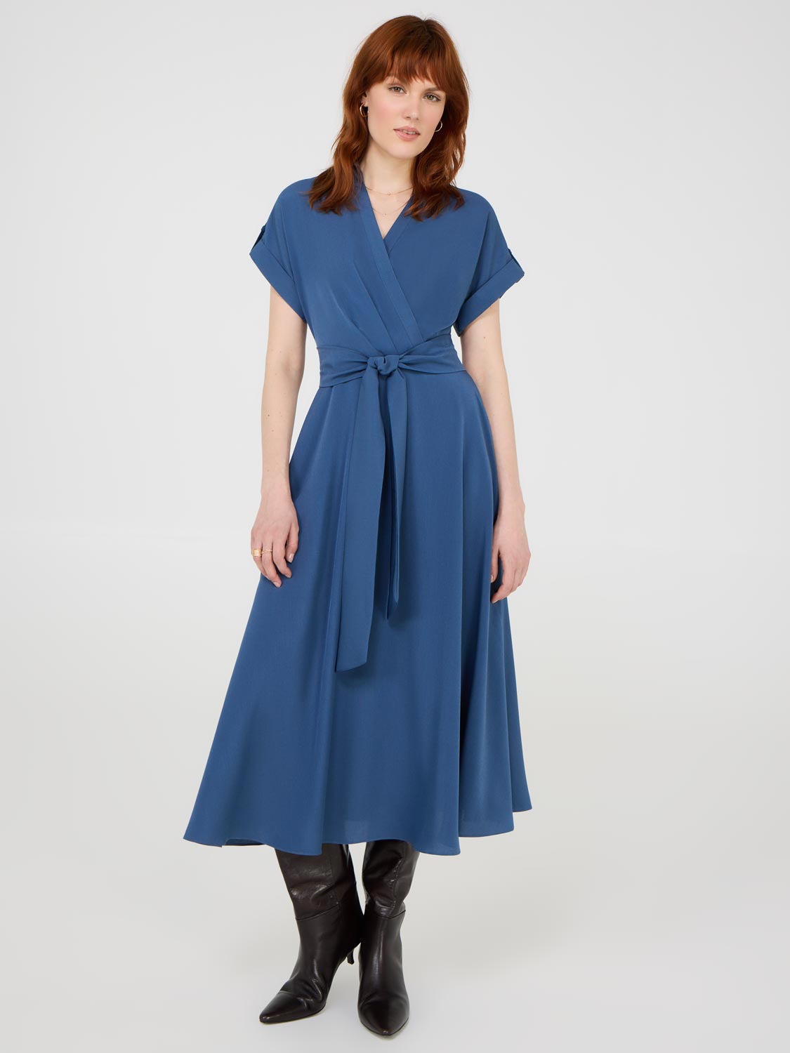 Robe mi-longue croisée à col