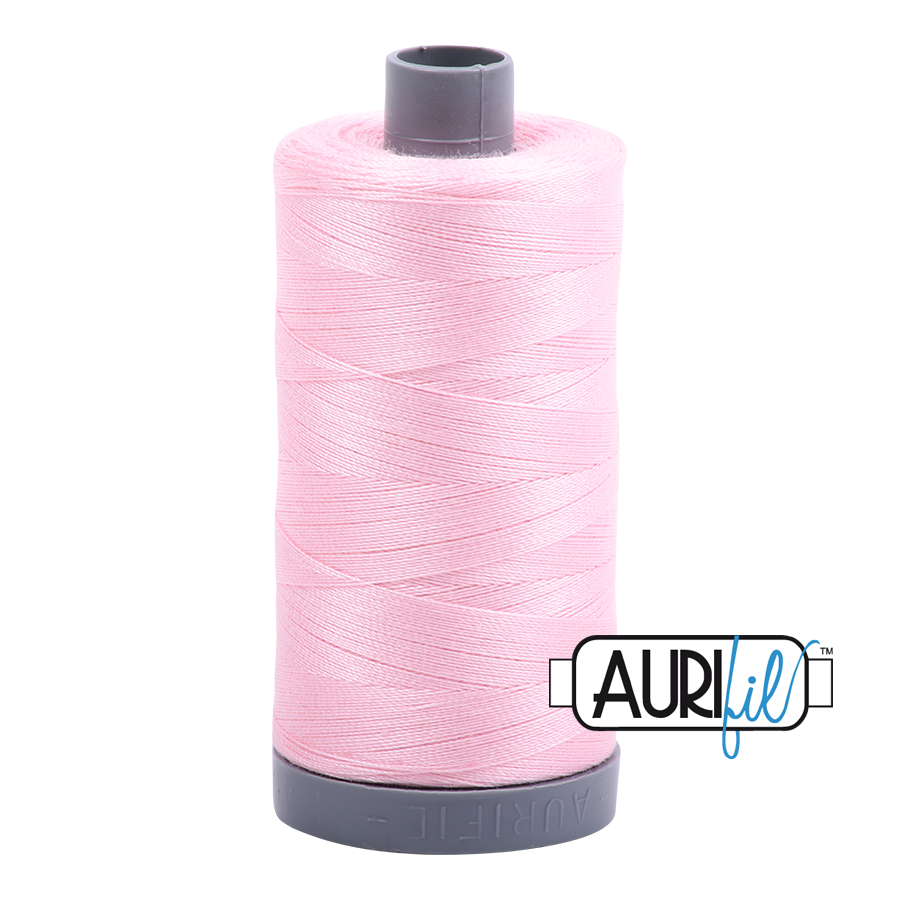 Fil Aurifil – Rose bébé 2423 – 28wt