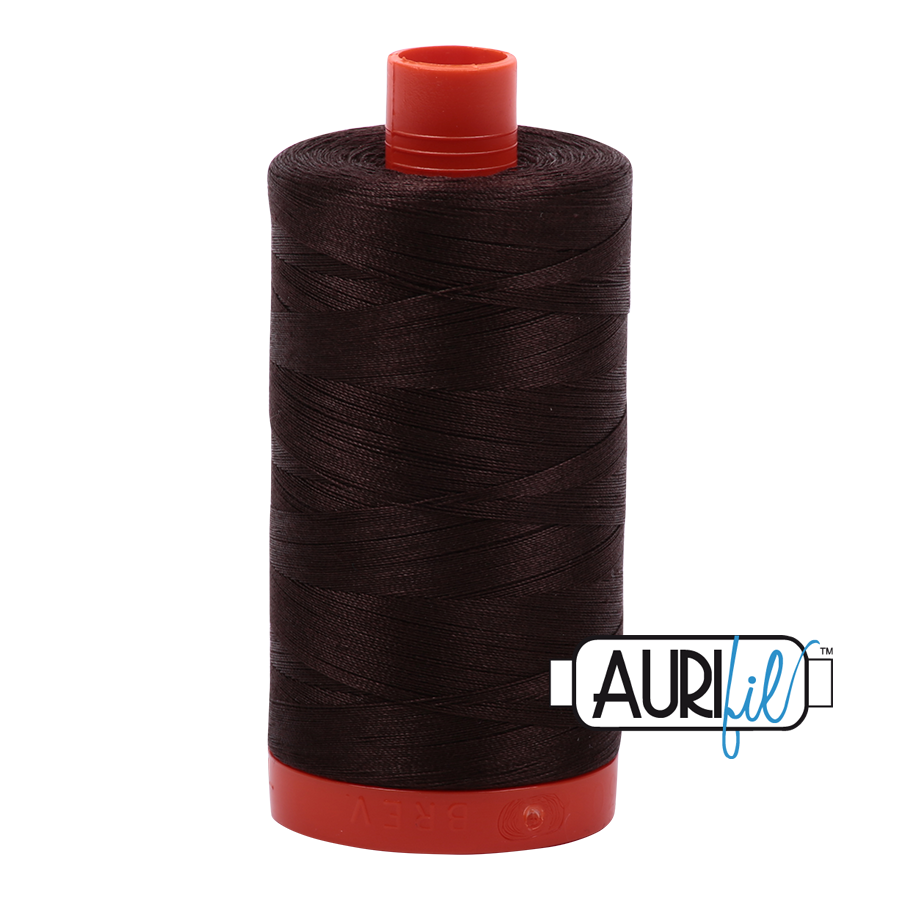 Fil Aurifil - Marron foncé 5024 - 50wt