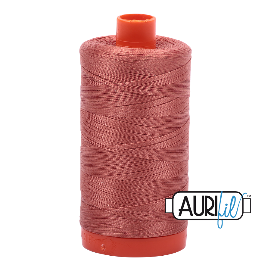 Fil Aurifil - Cinabre 6728 - 50 wt