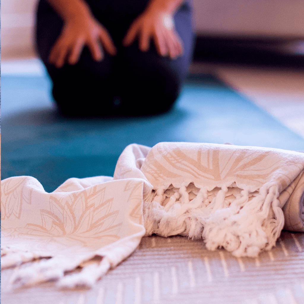 Turkish Towels Canada | Set in Oat + White