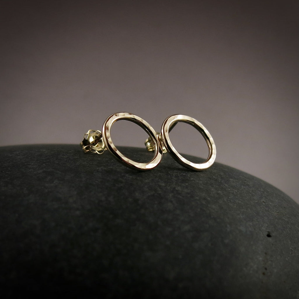 Clous d'oreilles Gold Breathe • Boucles d'oreilles à tige minimalistes en or 14 carats