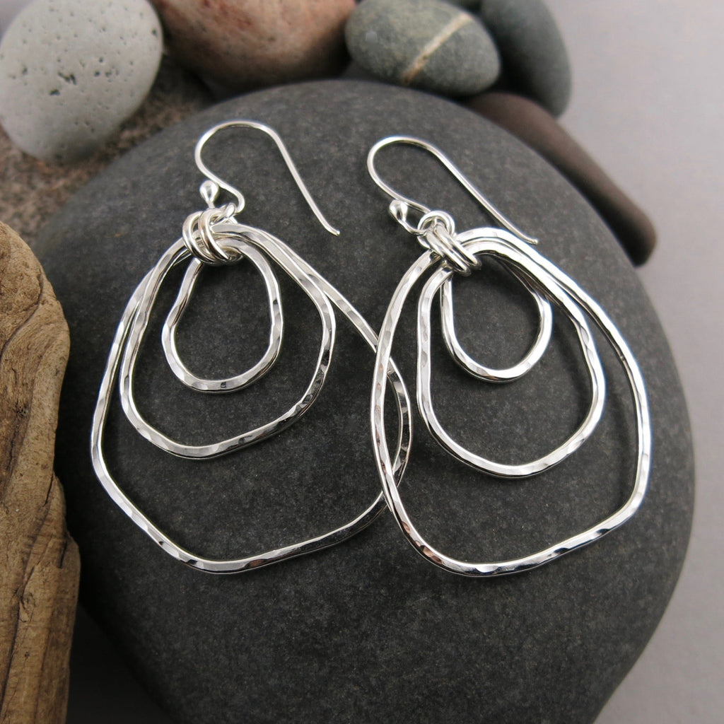 Boucles d'oreilles Coast Trio • Pendants en argent sterling texturés à effet martelé