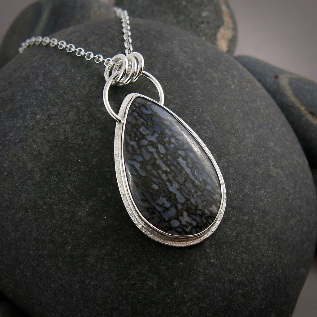 Collier en os de dinosaure • Argent sterling • Collection Fabulous Fossils