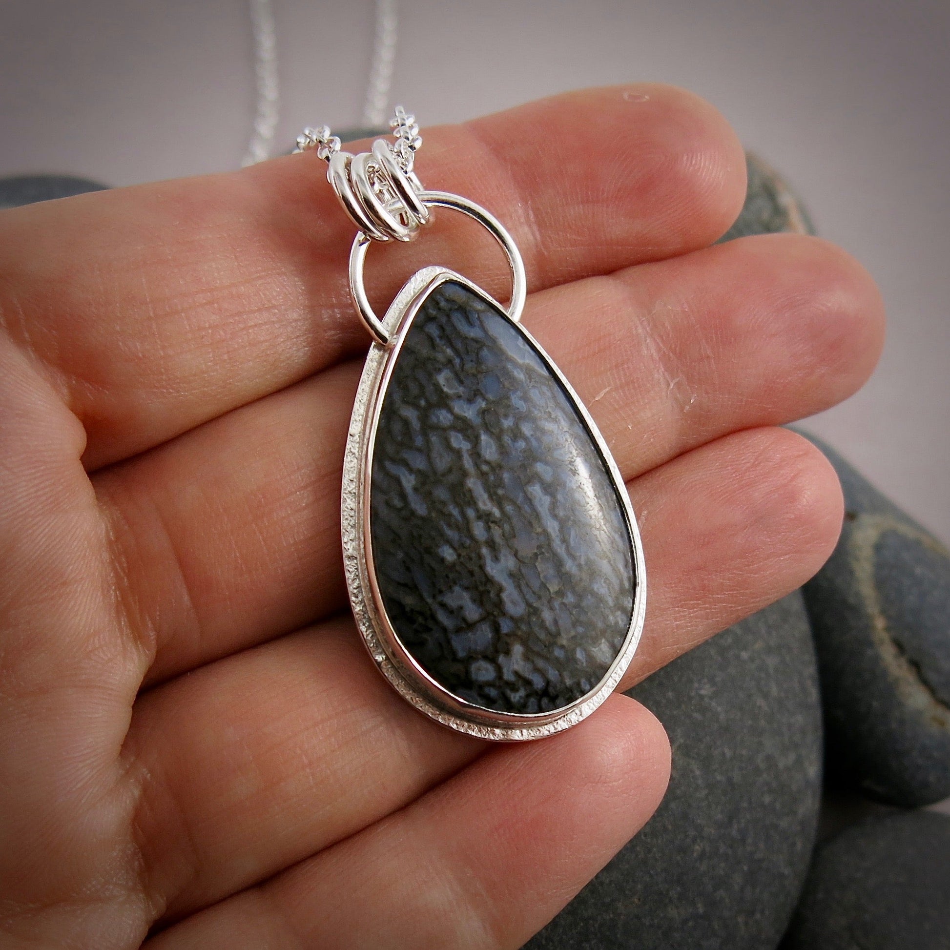 Collier en os de dinosaure • Argent sterling • Collection Fabulous Fossils