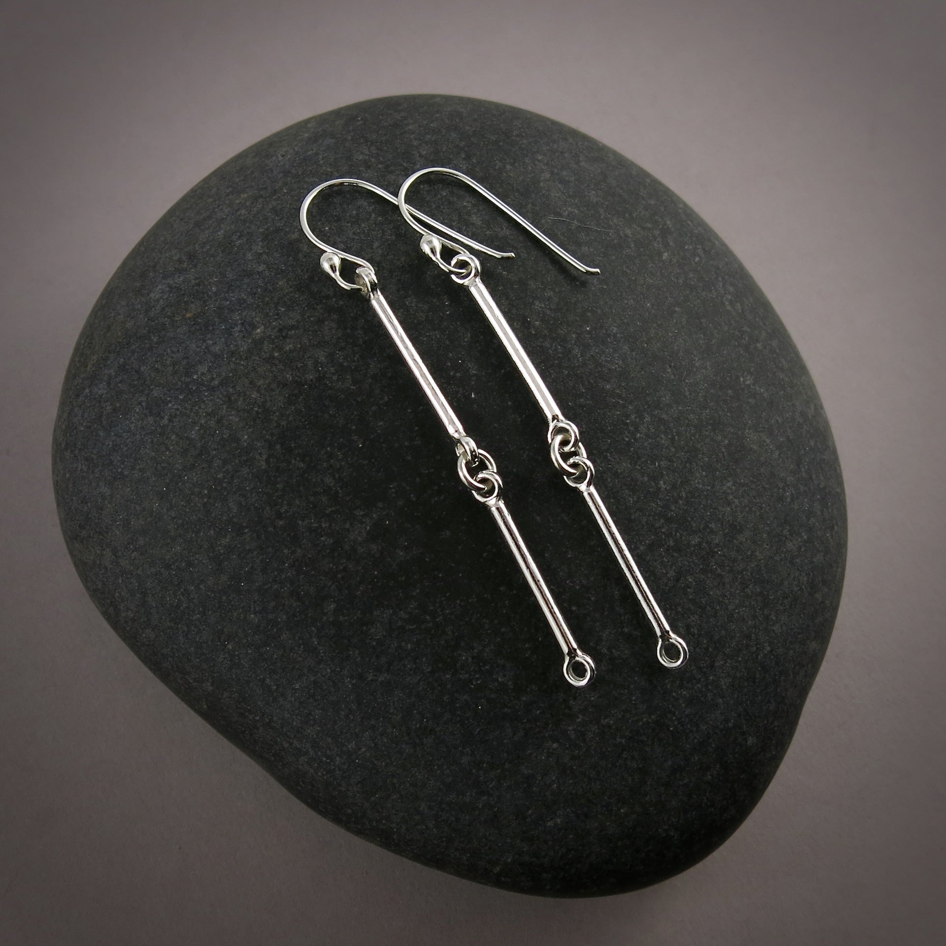 Boucles d'oreilles à double barre en argent • Pendants en barre d'argent minimalistes et légers