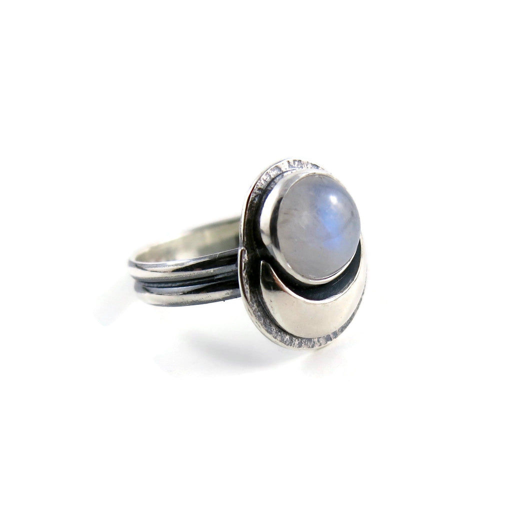 Bague de rêve • Croissant de lune en argent et pierre de lune arc-en-ciel 