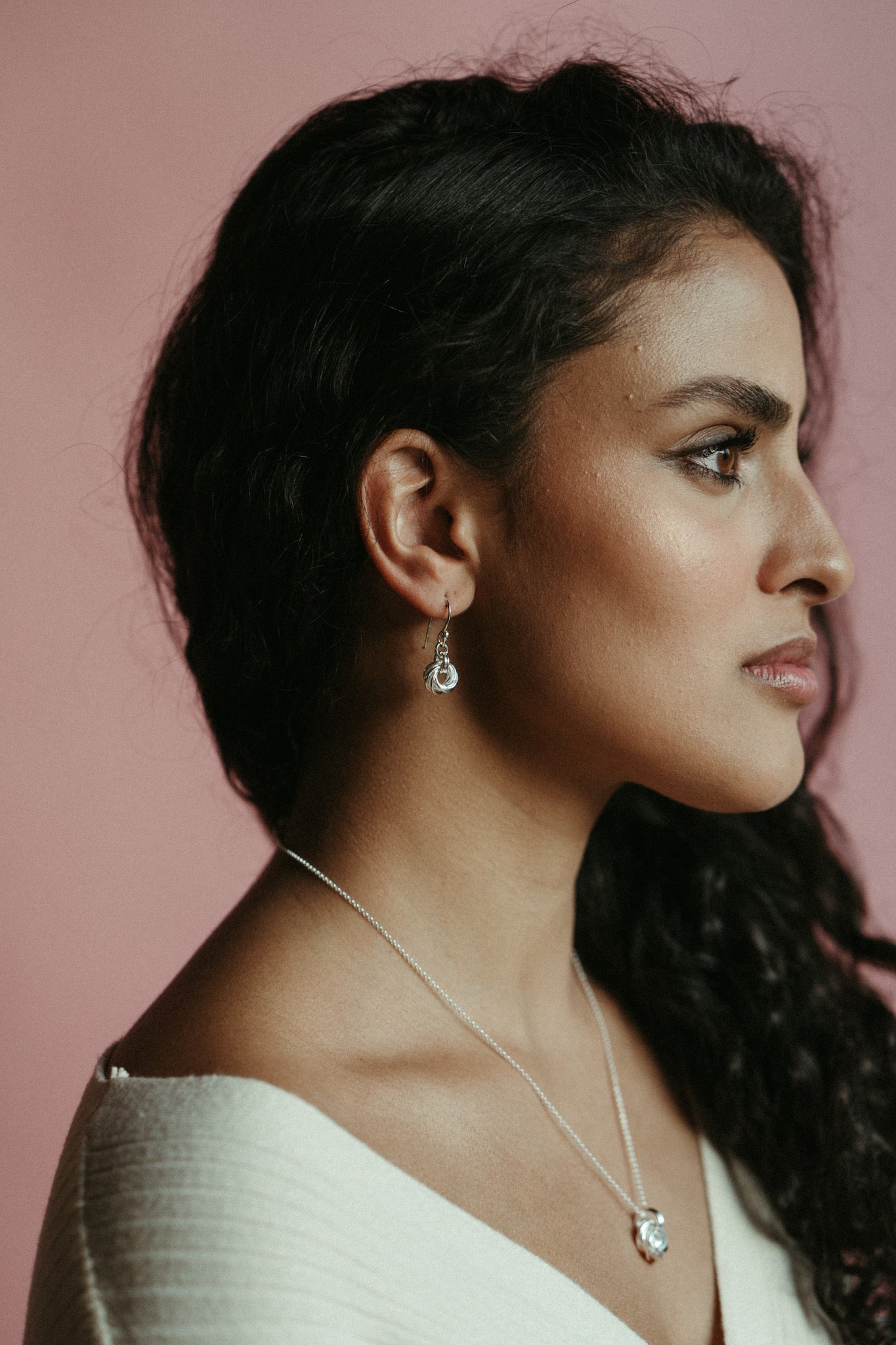 Boucles d'oreilles nœud d'amour sans fin • Argent sterling