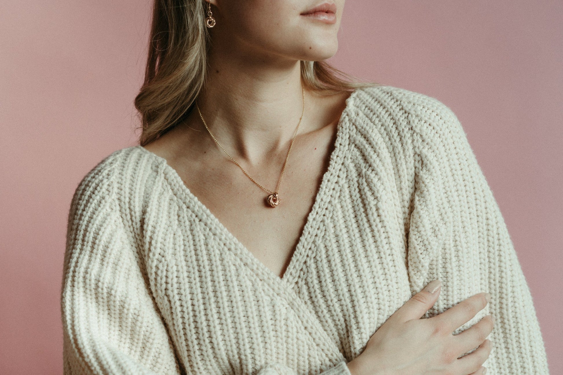 Collier nœud d'amour sans fin • Chaîne rolo remplie d'or 14 carats