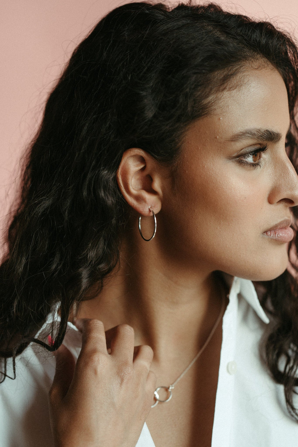 Boucles d'oreilles créoles ouvertes • Créoles en argent sterling texturées martelées