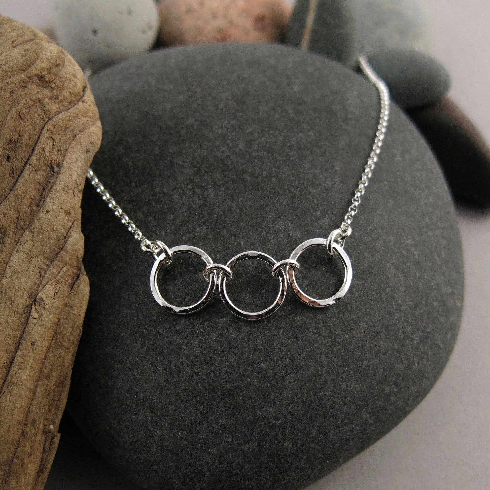 Collier Breathe Trio • Argent sterling texturé martelé avec chaîne Rolo