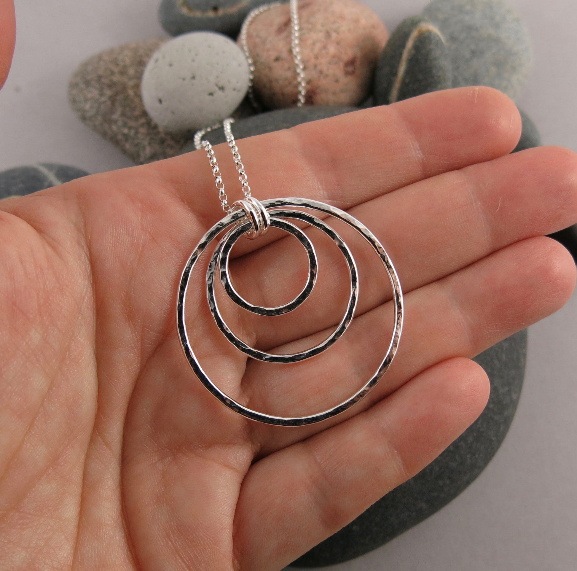 Collier Trio Cercle Imbriqué • Argent Sterling Texturé Martelé avec Chaîne Rolo