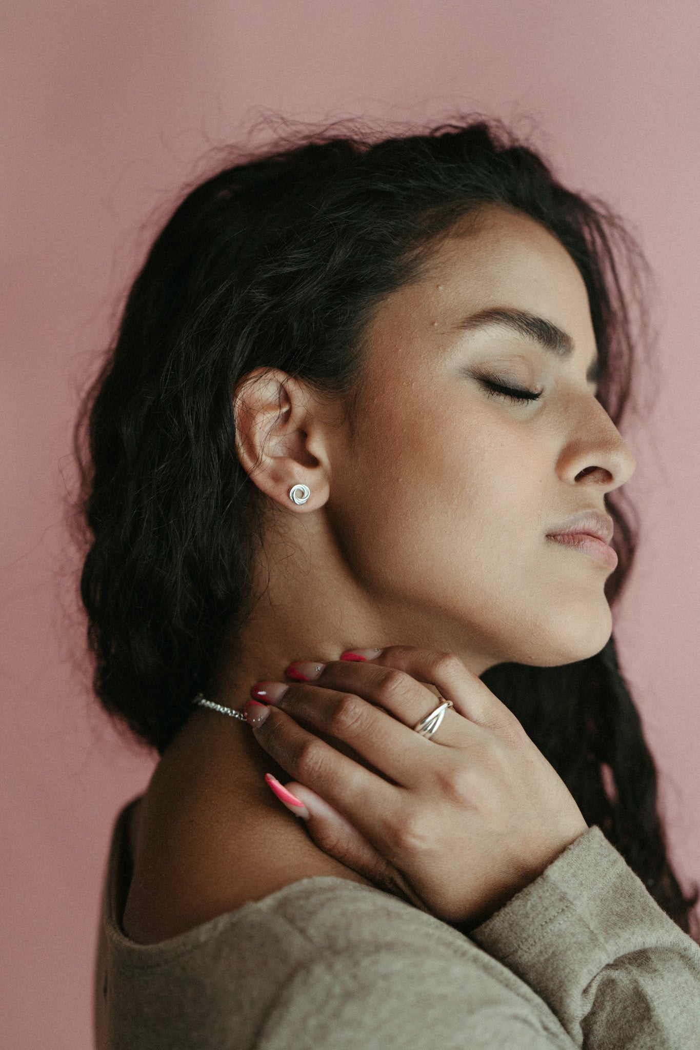 Bague trio de nœuds d'amour intemporels • Bague Trinity roulante en argent sterling