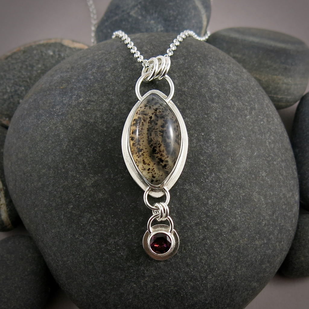 Collier en agate du Montana et grenat rhodolite • Argent sterling • Collection Scenic Wonders