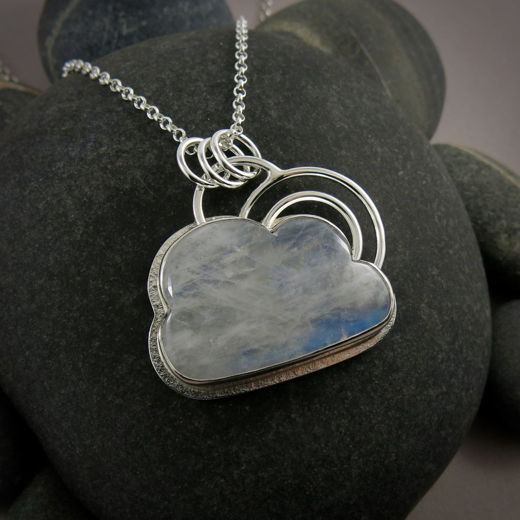 Collier Nuage Silver Linings • Pierre précieuse Nuage en Pierre de Lune Arc-en-ciel en Argent Sterling
