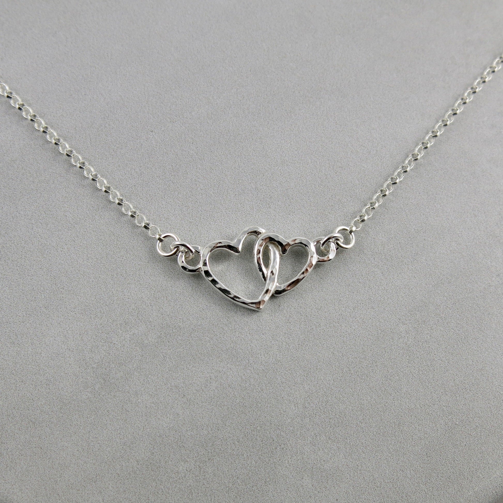 Collier Cœurs Étreinte Mère et Enfant • Argent Sterling