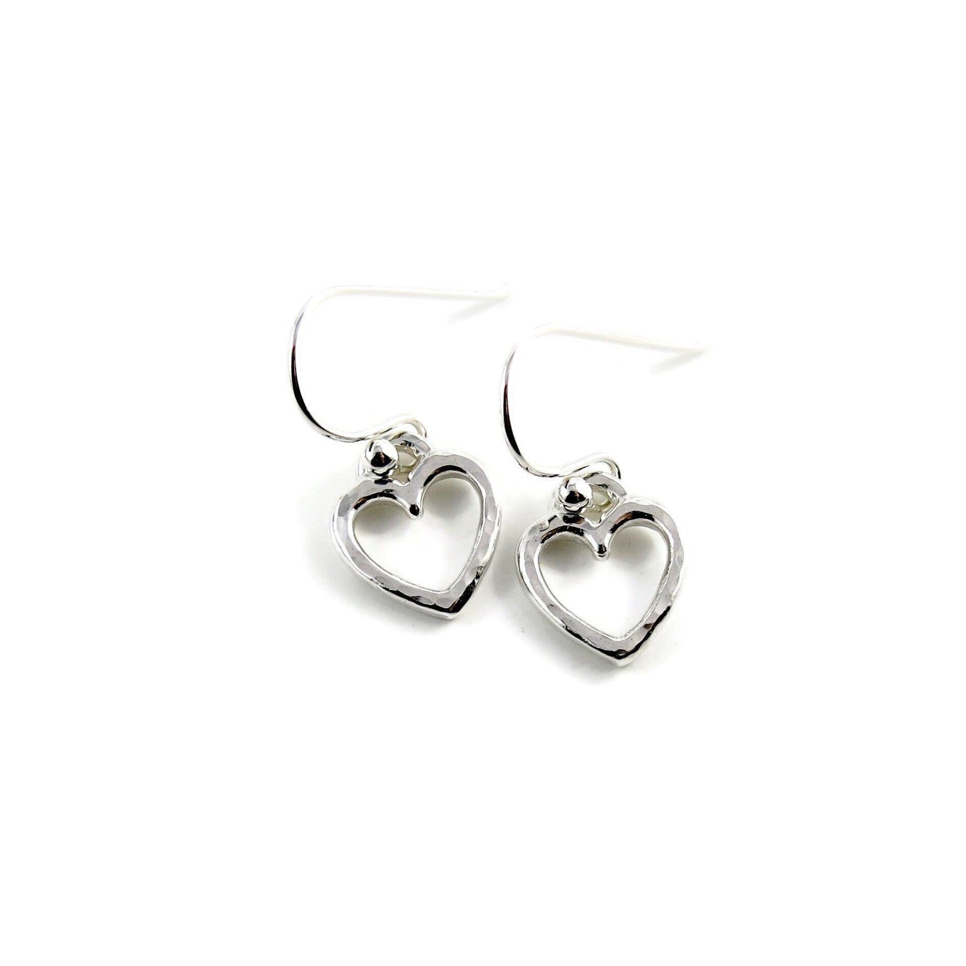 Boucles d'oreilles pendantes en forme de cœur ouvert • Argent sterling