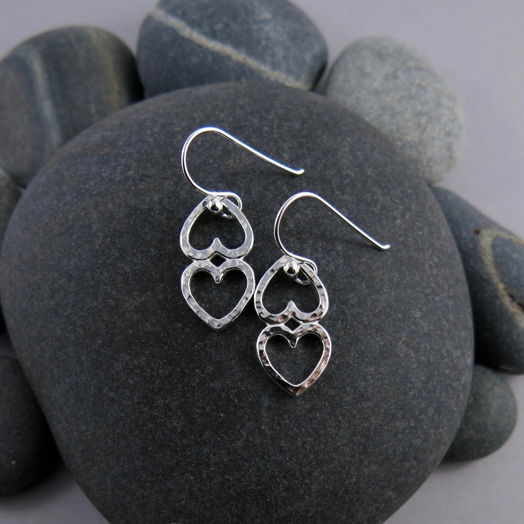 Boucles d'oreilles pendantes Duo Cœurs Ouverts • Argent Sterling Texturé