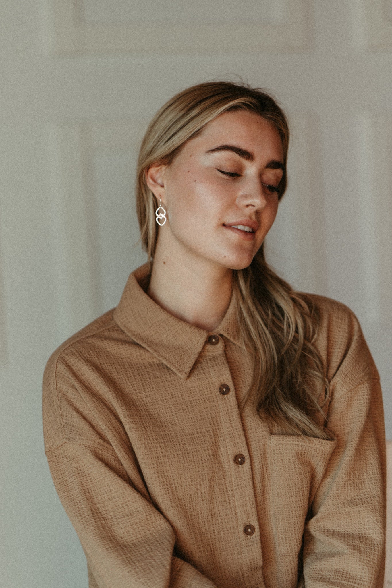 Boucles d'oreilles pendantes Duo Cœurs Ouverts • Argent Sterling Texturé