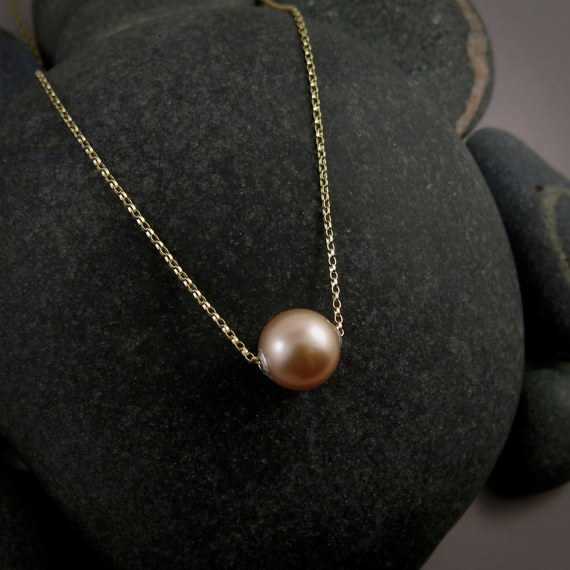 Collier coulissant en perles Edison rose pêche • Chaîne en or rempli 14 carats ou en argent sterling