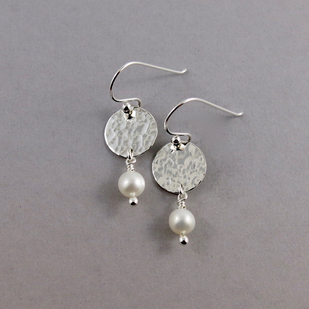 Boucles d'oreilles Pearl Moondrop • Perles d'eau douce blanches et argent sterling