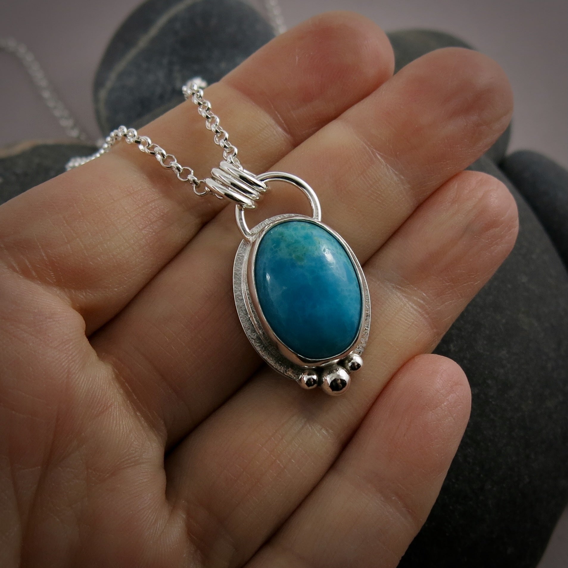 Collier en opaline bleue péruvienne • Argent sterling