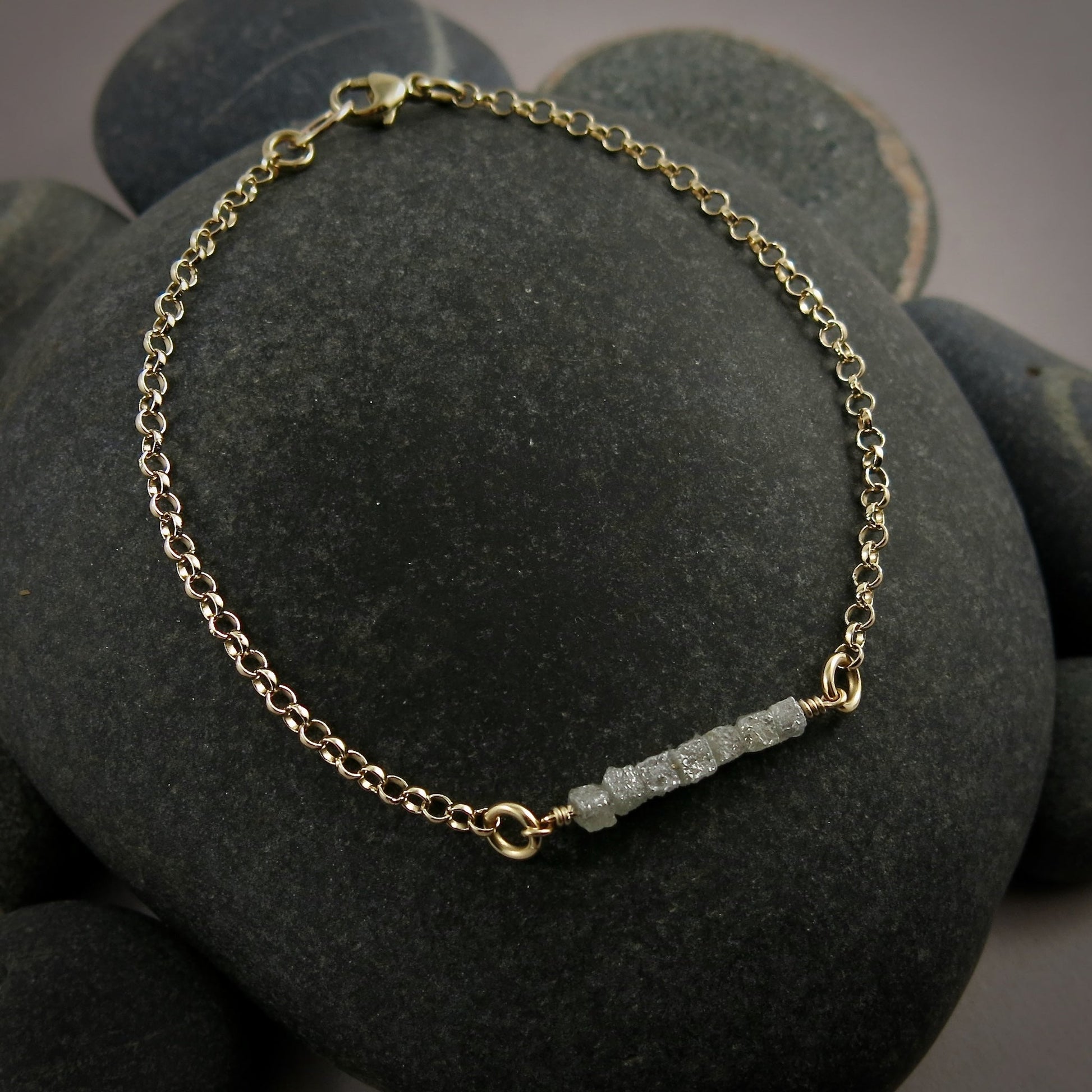 Bracelet cube en diamant brut en or 14 carats • Collection Wild Earth