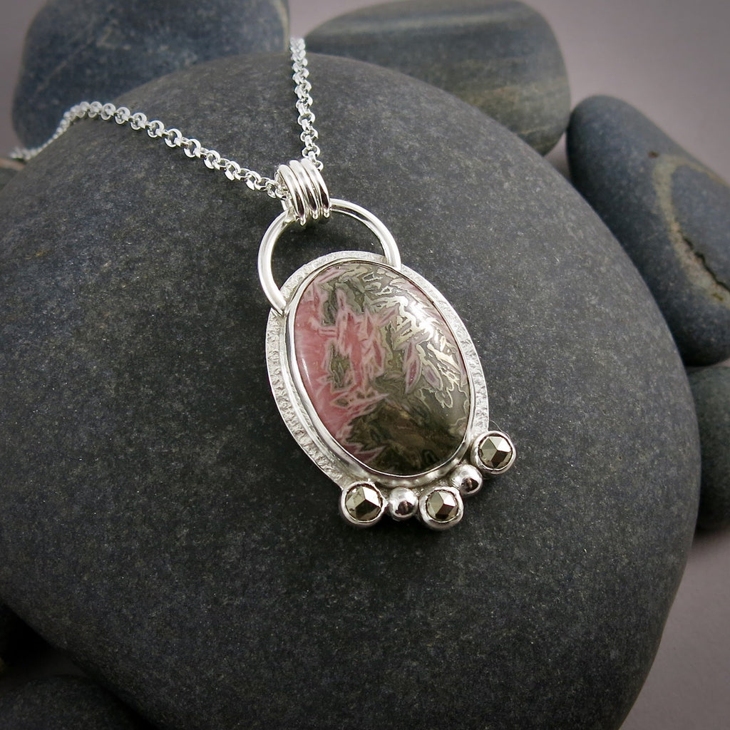 Collier en rhodonite et pyrite • Argent sterling • Collection Scenic Wonders